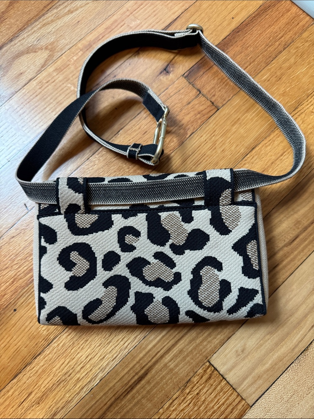 Rothy’s Brand Leopard Print Crossbody Belt Bag in Beige and Black - Picture 2 of 6